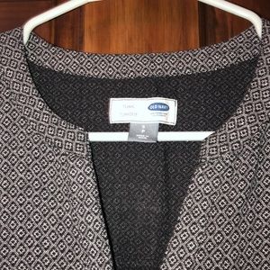 NWT black and white Old Navy Tunic size sm…